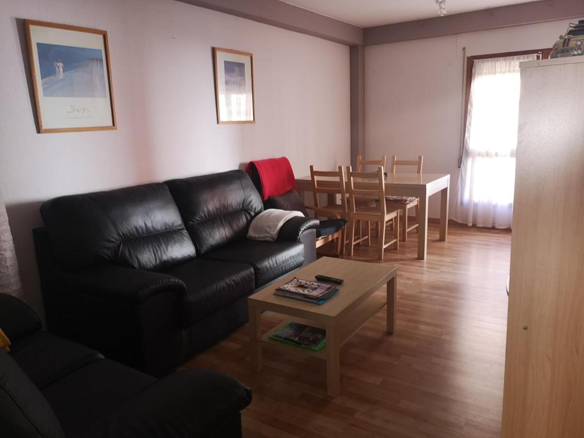 Lc Jacetania Pirineos Apartment Хака Екстериор снимка