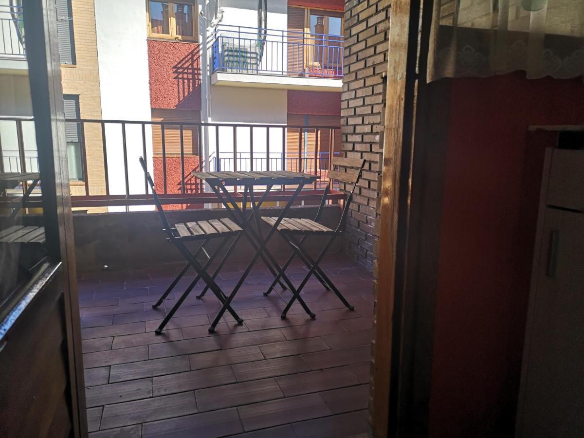 Lc Jacetania Pirineos Apartment Хака Екстериор снимка