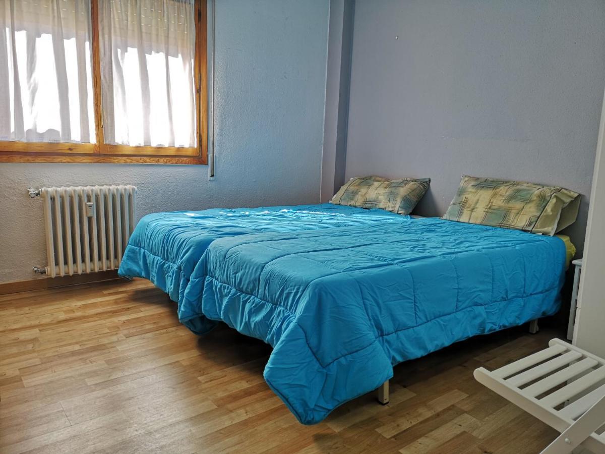 Lc Jacetania Pirineos Apartment Хака Екстериор снимка